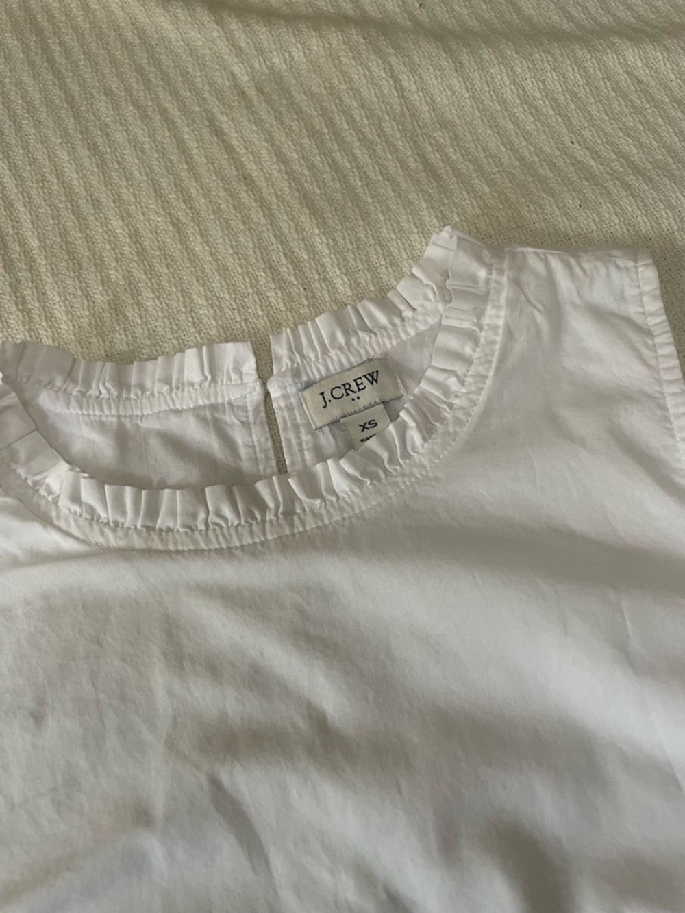 J Crew embroidered sleeveless blouse white blue floral European cotton XS - Picture 2 of 5